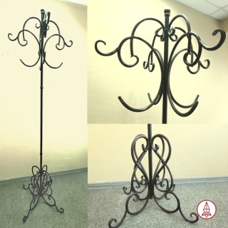 Вешалка напольная кованая